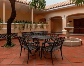 Hotel Arizona Suites