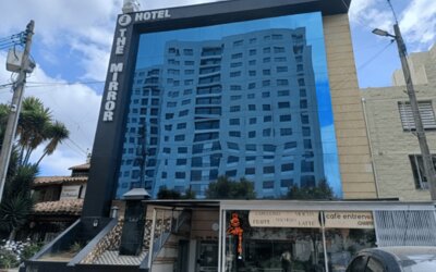 Hotel The Mirror