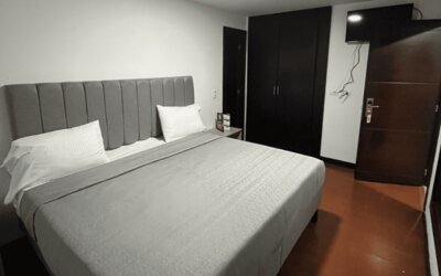 Hotel The Mirror