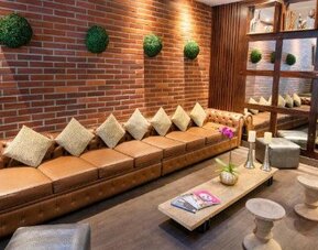 Hotel Reina Isabel