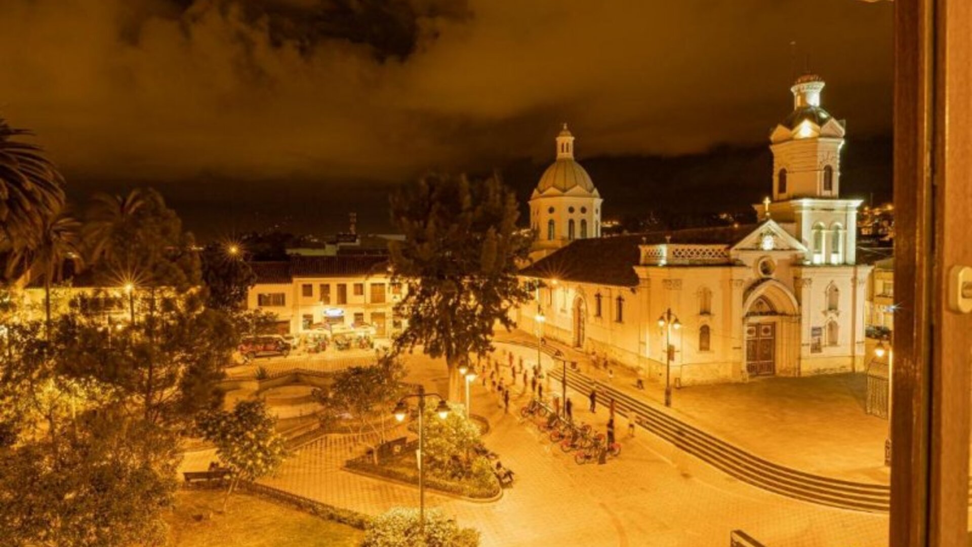 Hotel Azul De La Plaza By Chat Noir