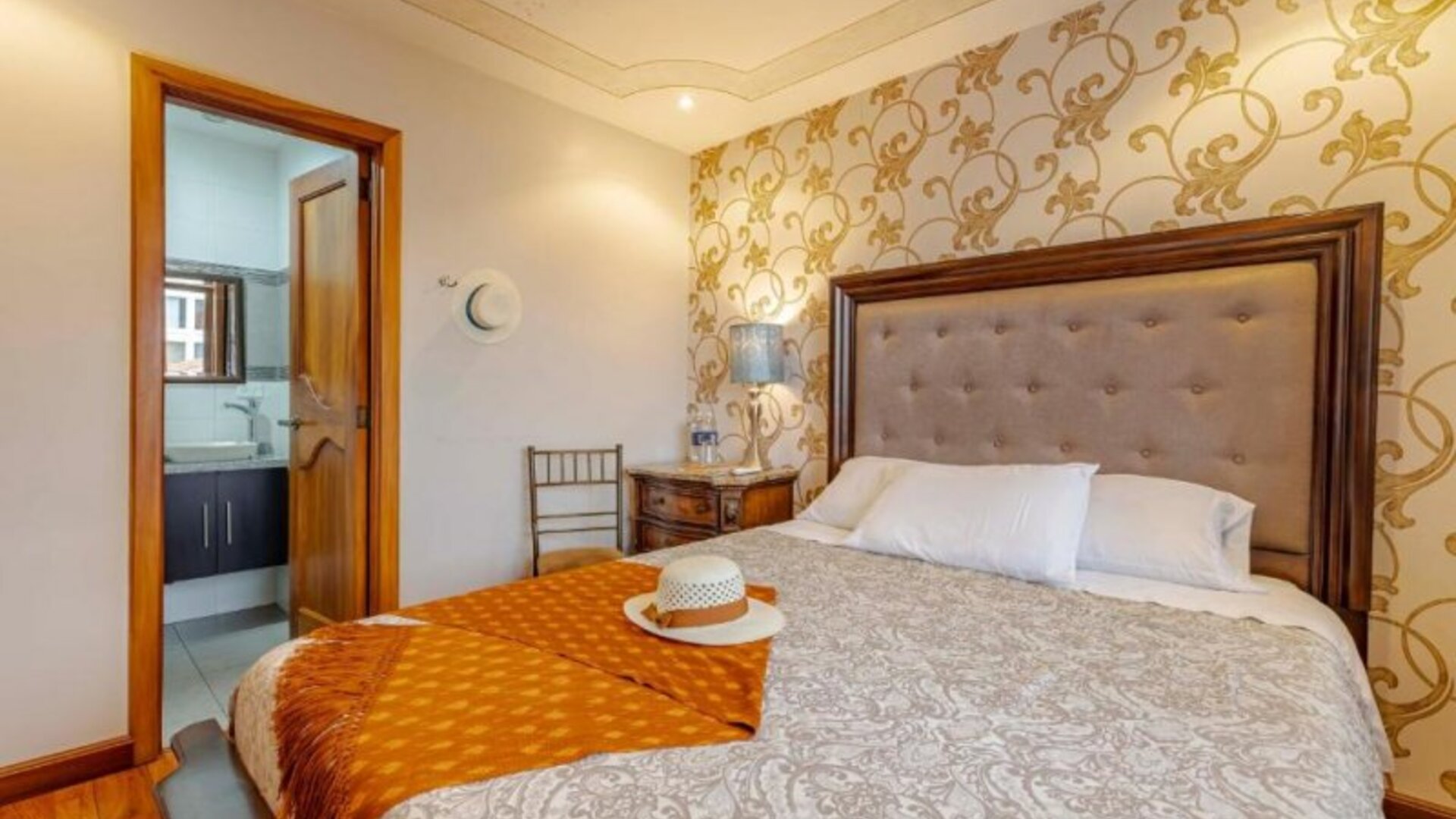 Hotel Azul De La Plaza By Chat Noir