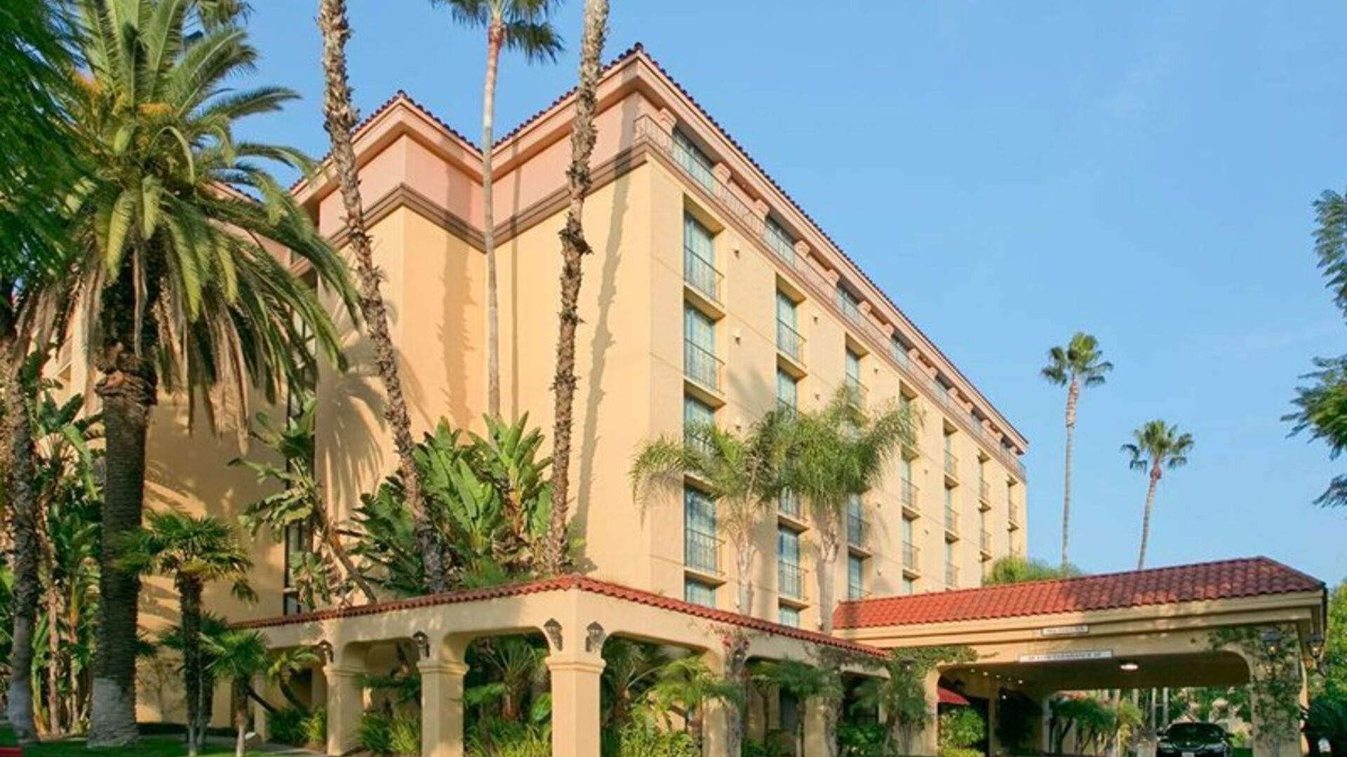 Hotel exterior at Embassy Suites By Hilton Arcadia.