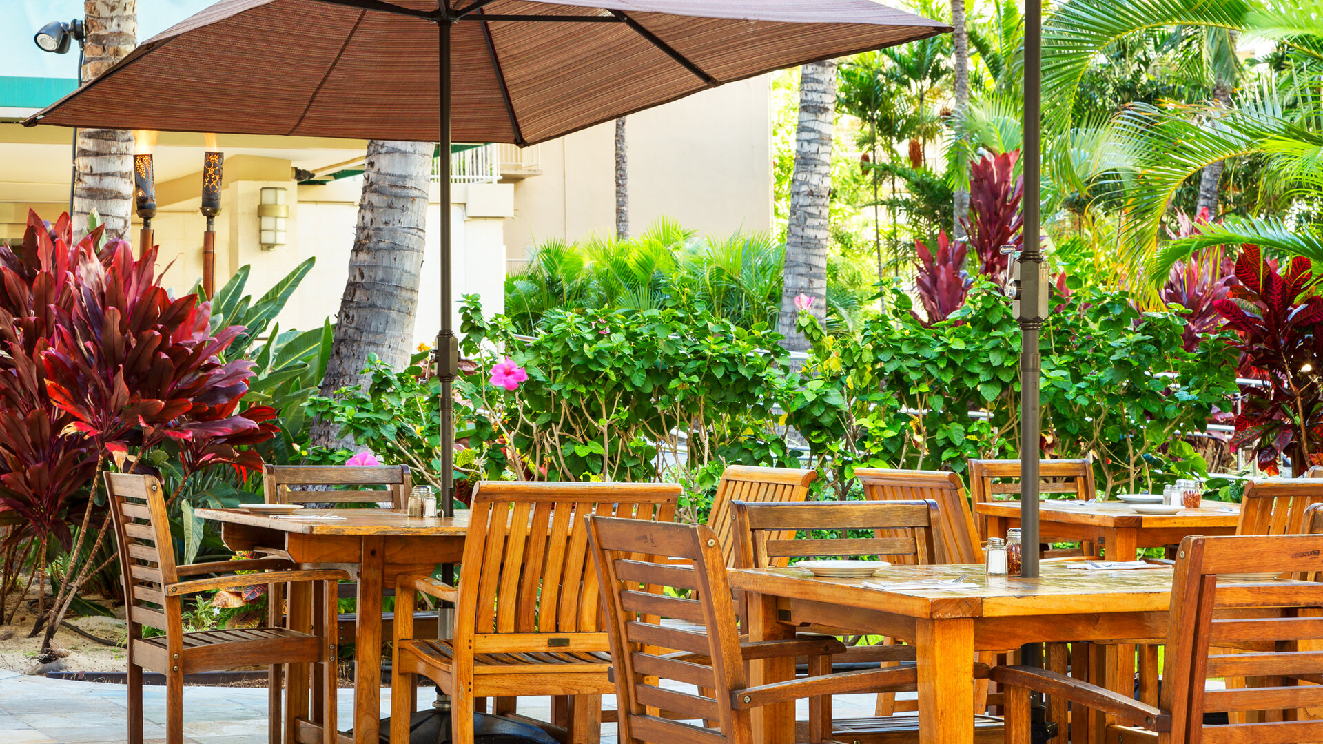 Courtyard Waikiki Beach