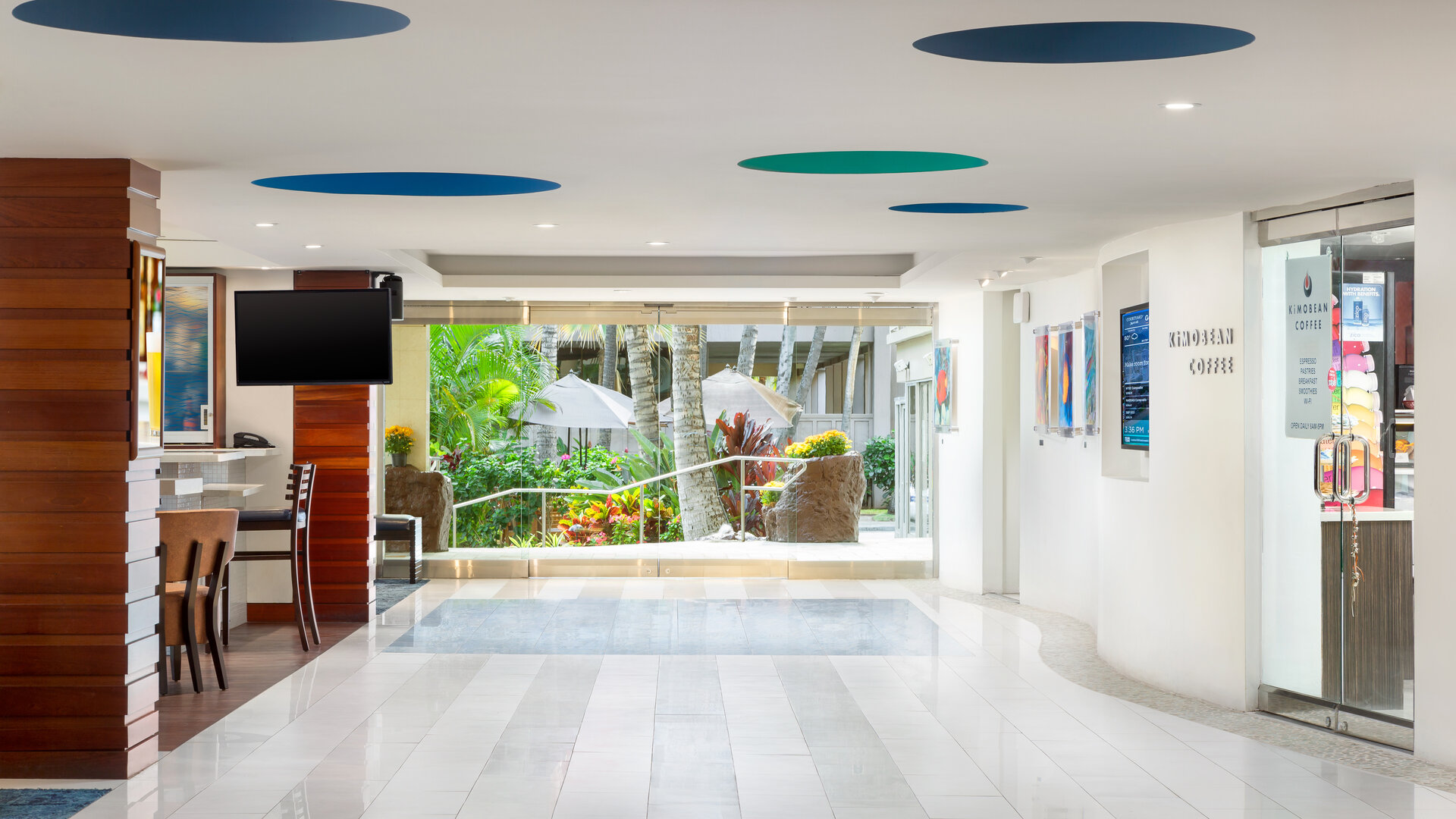 Courtyard Waikiki Beach