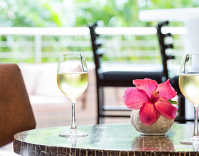 Courtyard Waikiki Beach