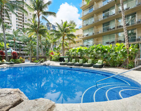 Courtyard Waikiki Beach