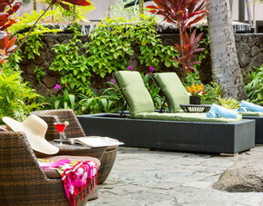 Courtyard Waikiki Beach