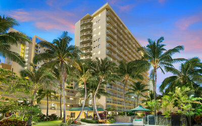 Courtyard Waikiki Beach