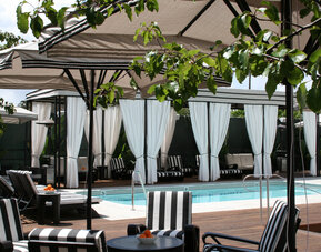Hotel Shangri-la At The Ocean