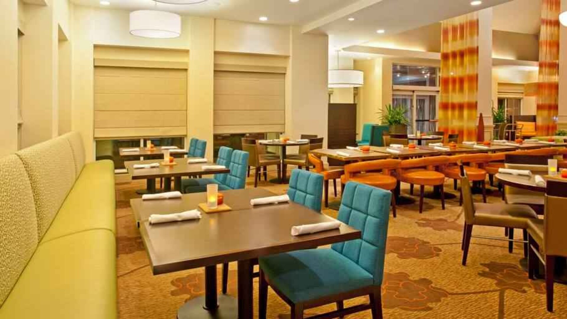 Spacious lobby area perfect as workspace at the Hilton Garden Inn Fort Collins.