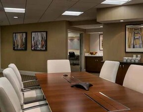 Small meeting room for business meetings and coworking at DoubleTree by Hilton Los Angeles Downtown.