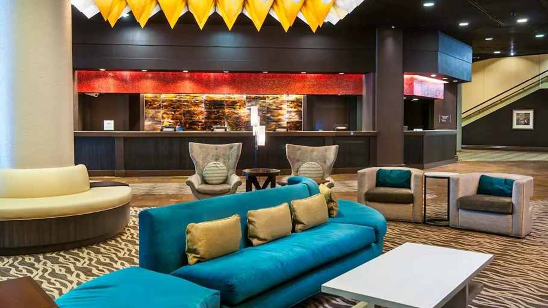 Colorful and bright lobby lounge to relax or for coworking at DoubleTree by Hilton Los Angeles Downtown.