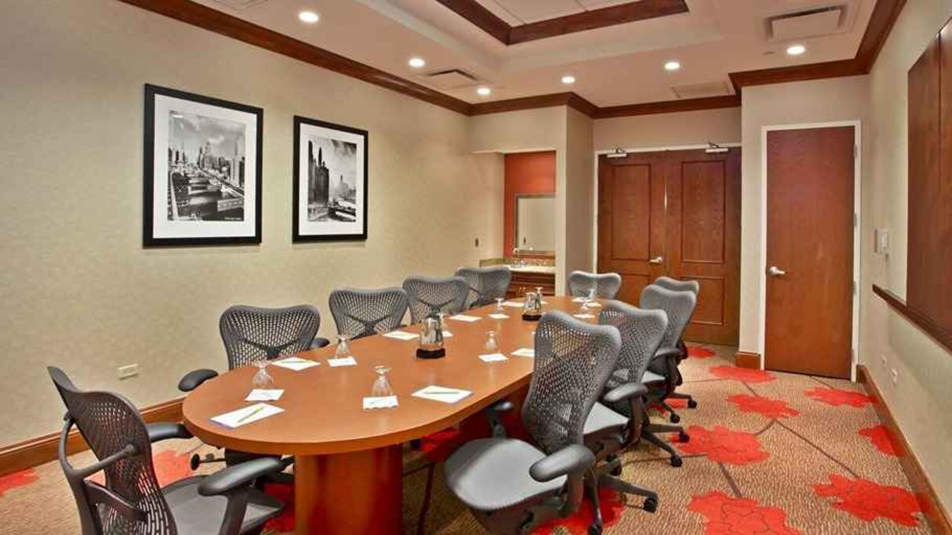 Well-equipped boardroom and meeting room at Hilton Garden Inn Chicago/Midway Airport.