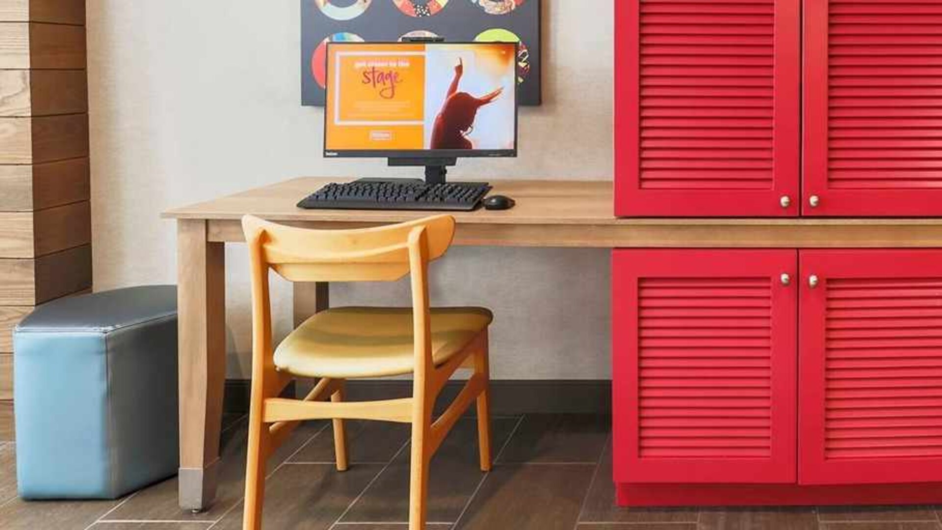 well equipped and private business center and work station at Home2 Suites by Hilton West Sacramento.