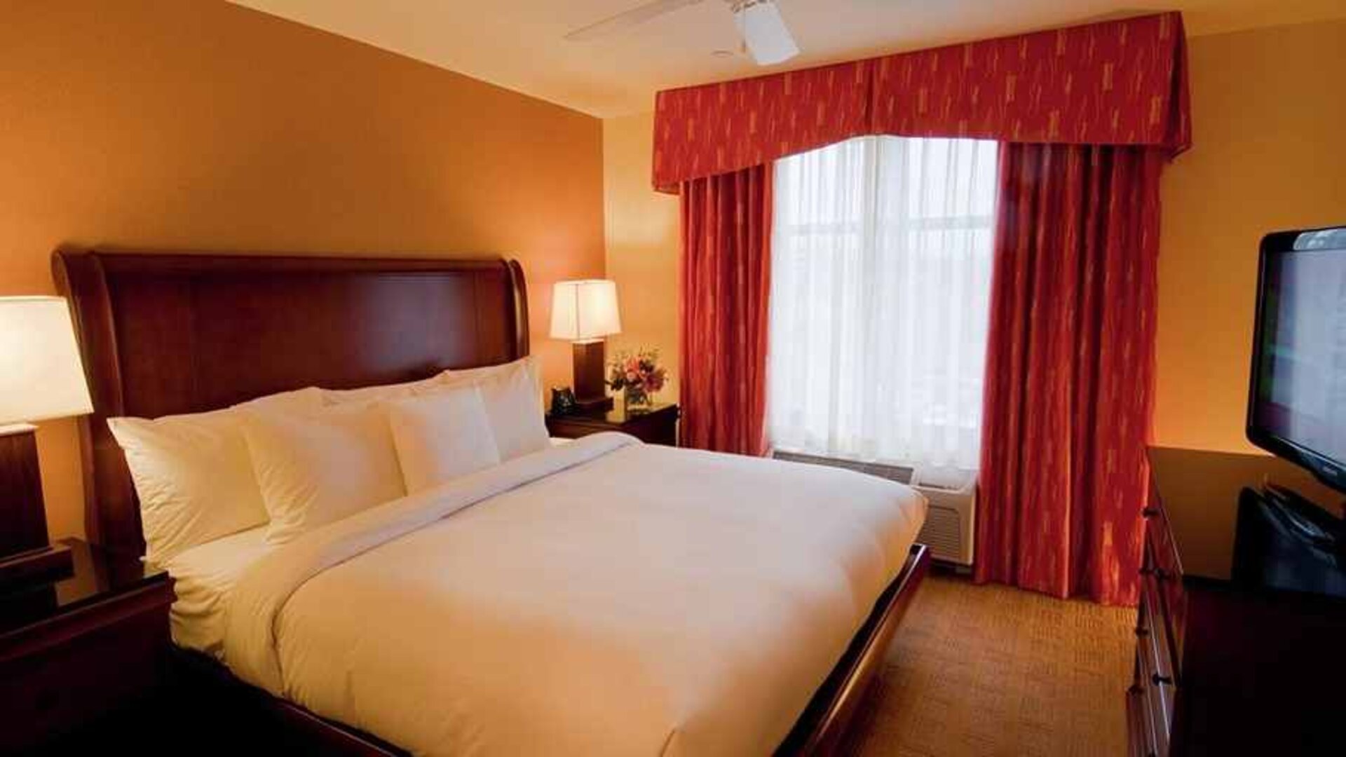 luxurious king suite at Homewood Suites by Hilton Rockville-Gaithersburg.