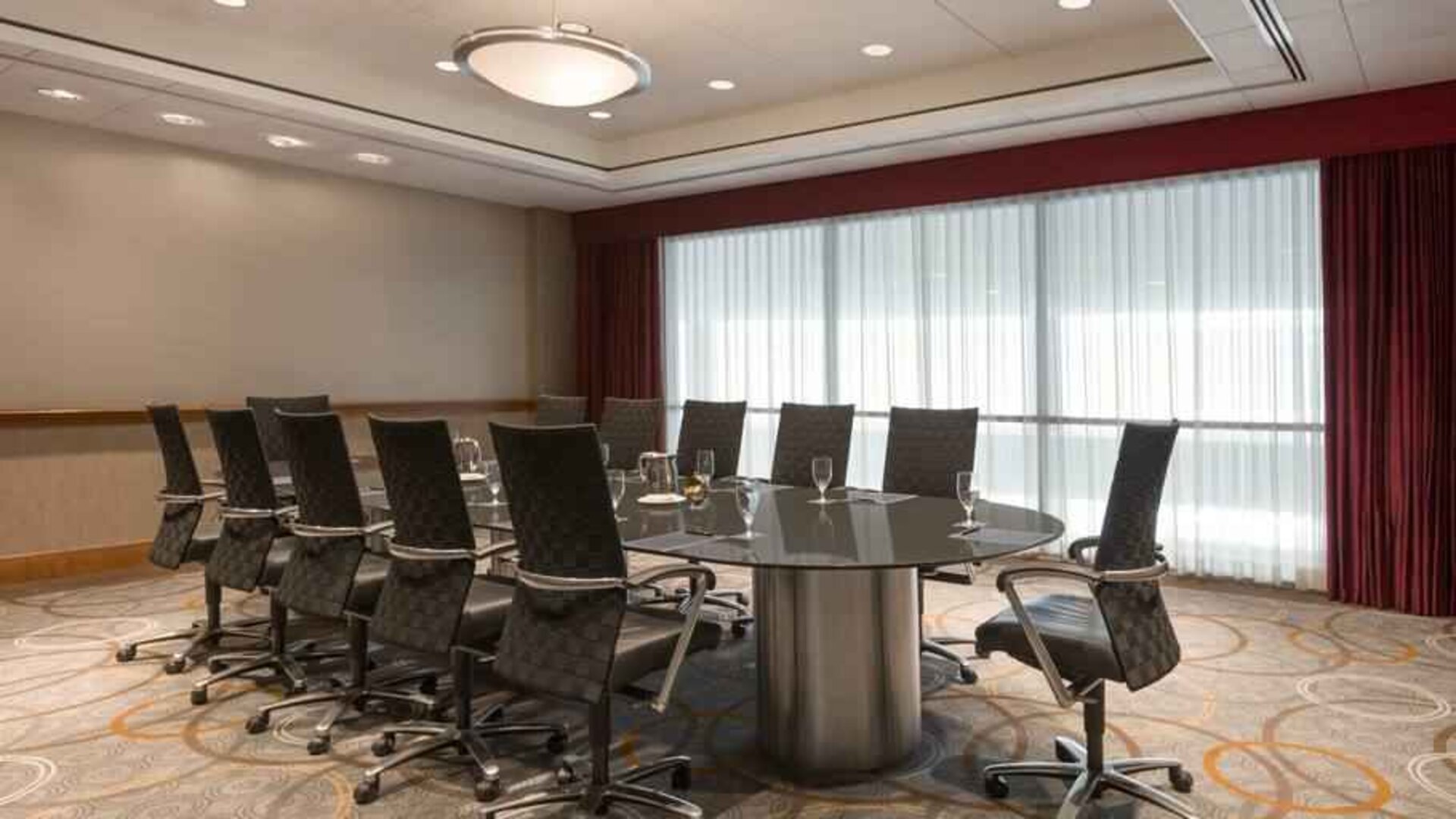 Meeting room with round table at the Hilton Baltimore BWI Airport.