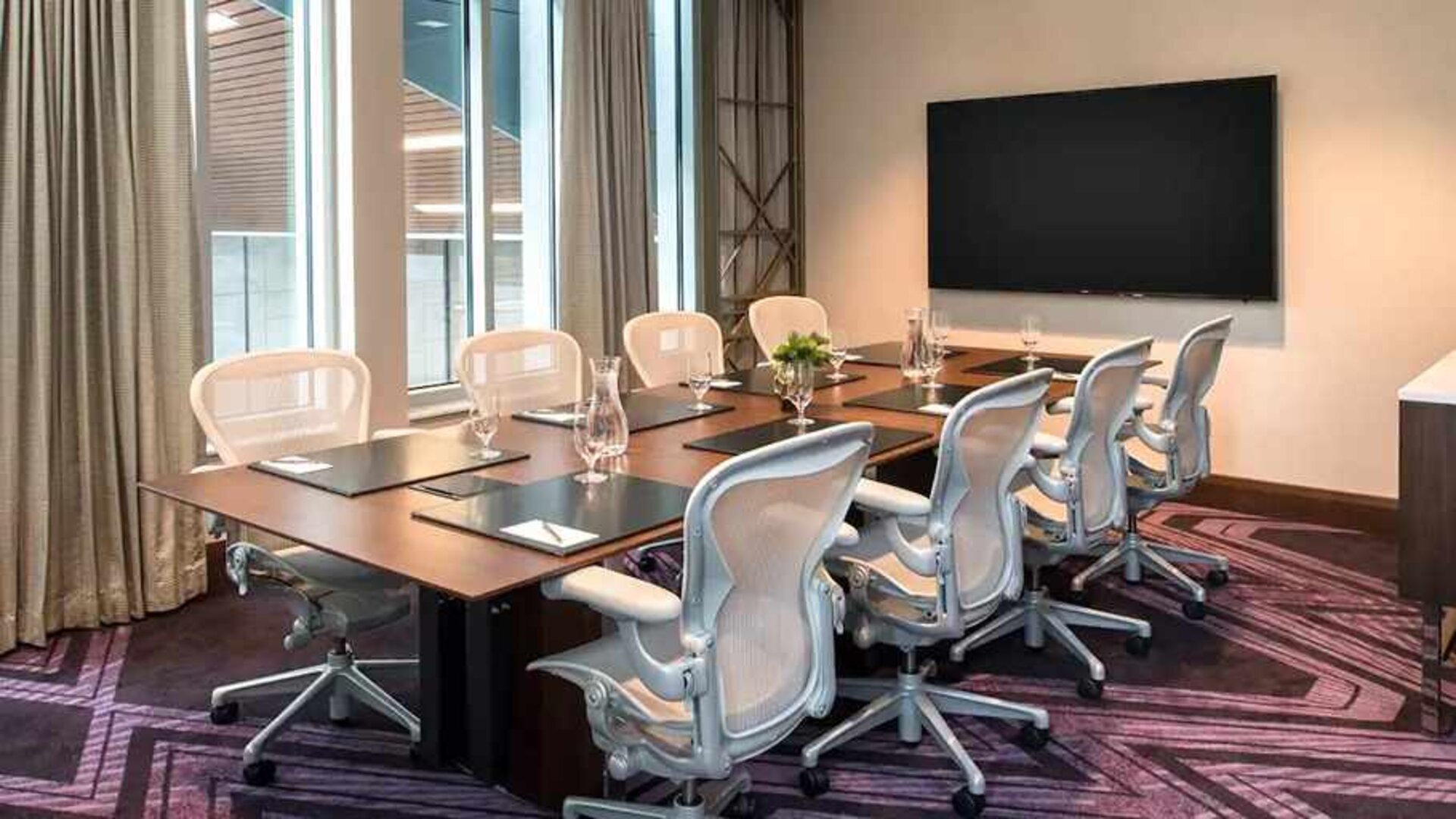 professional meeting room ideal for all business and board meetings at Embassy Suites by Hilton Seattle Downtown Pioneer Square.