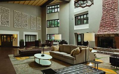 Beatiful lobby workspace by the fireplace at the Embassy Suites by Hilton Napa Valley.