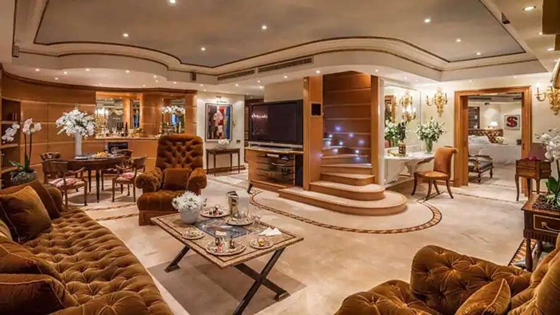 Lobby workspace perfect for co-working at the Rome Cavalieri, A Waldorf Astoria Hotel.