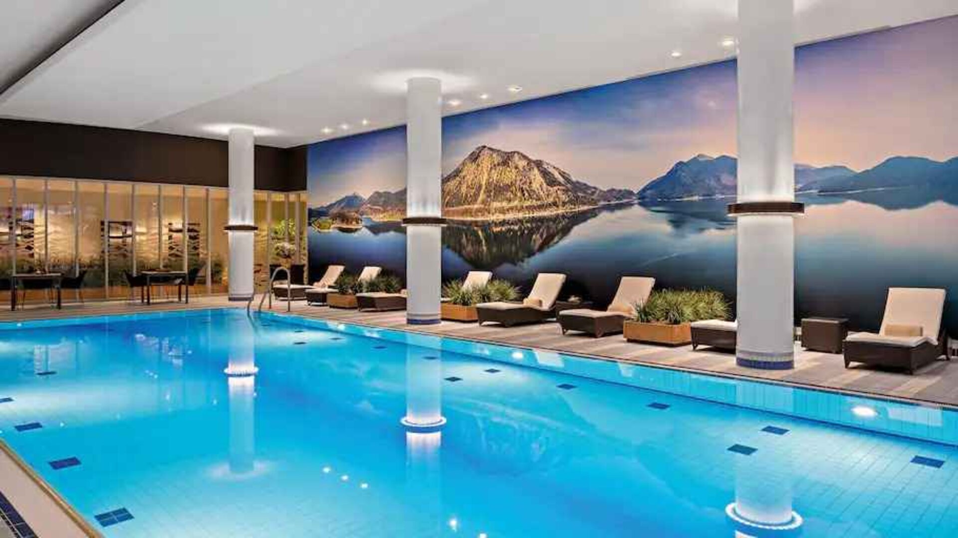 Relaxing indoor pool at the Hilton Munich Airport.