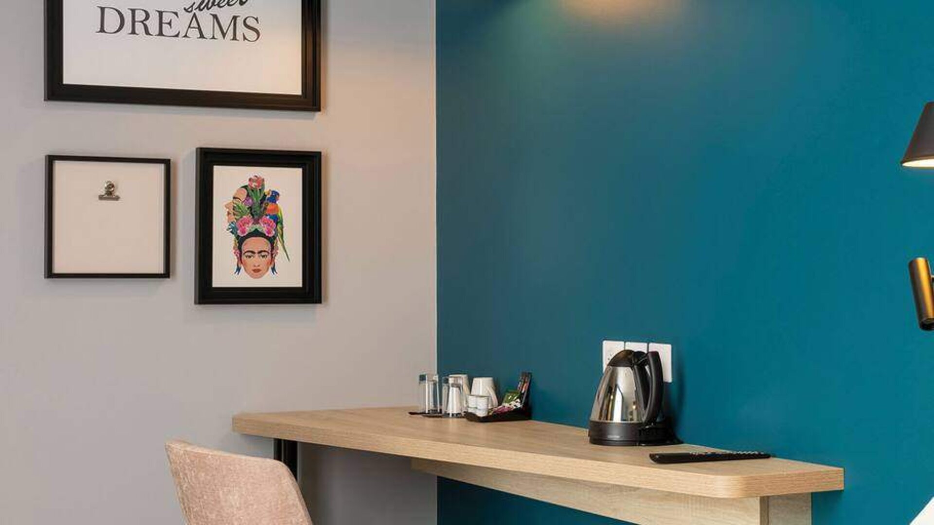 Working station in a hotel room at the Hampton by Hilton Tours Centre.