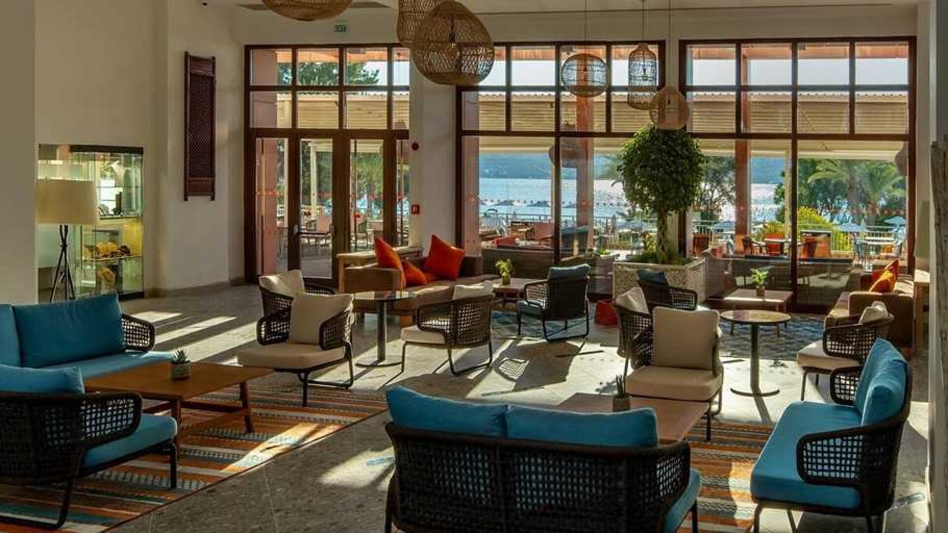 comfortable lobby and coworking space at DoubleTree by Hilton Bodrum Isil Club Resort.