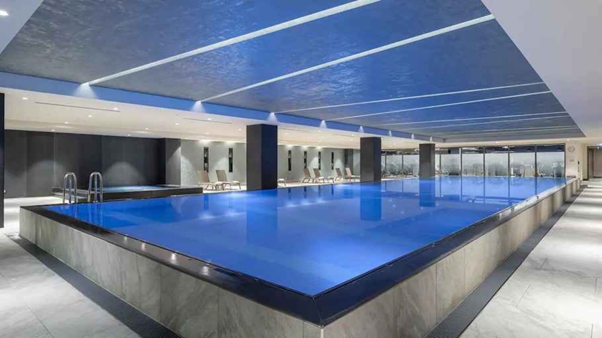 beautiful indoor pool at Hilton Istanbul Bakirkoy.
