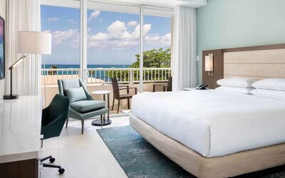 King bedroom with desk at the Caribe Hilton.