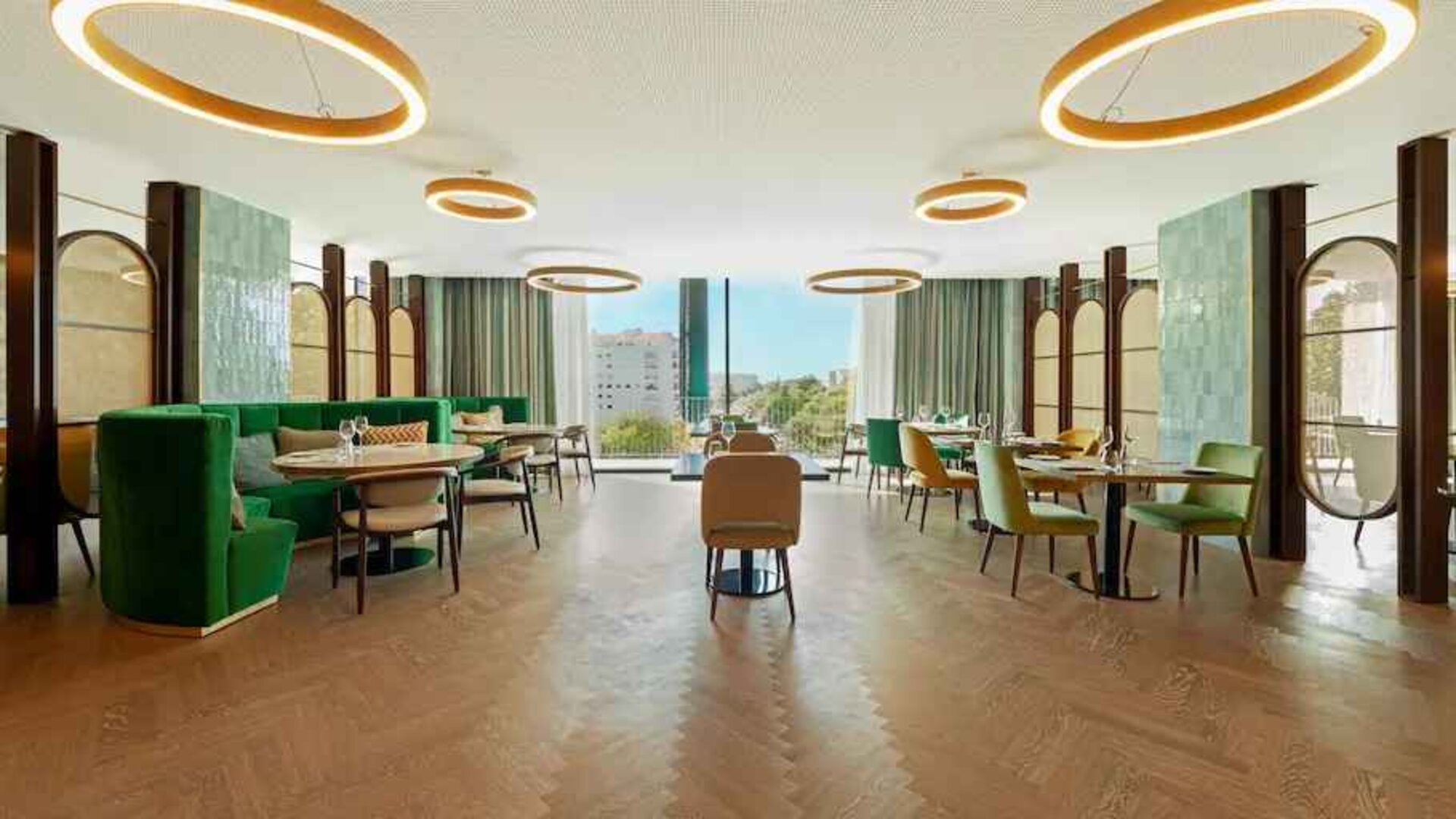 Lobby workspace at the Boeira Garden Hotel Porto Gaia, Curio Collection by Hilton.