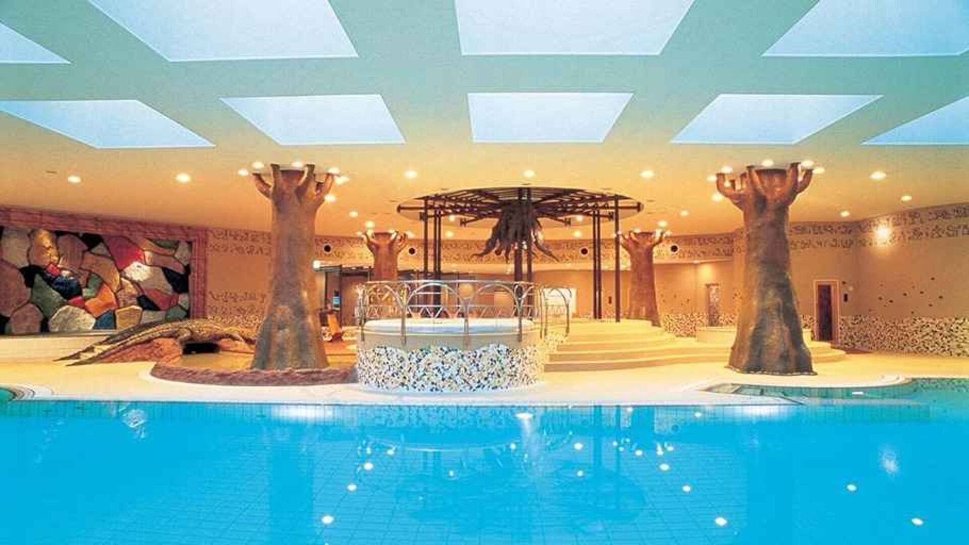 lovely indoor pool with jacuzzi at Hilton Fukuoka Sea Hawk.