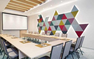 professional meeting room for business meetings at Hilton Garden Inn Budapest City Centre.