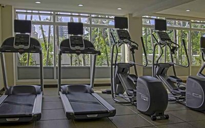 well equipped fitness center at Hilton Garden Inn Guatemala City.