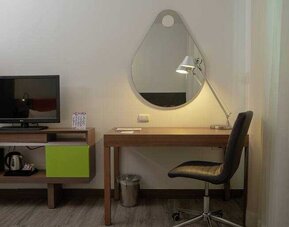 Working station in a hotel room at the Hampton by Hilton Cartagena.