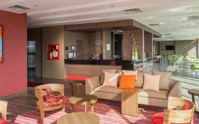 Bright lobby workspace at the Hampton by Hilton - Yopal.