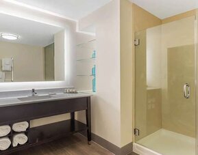 Guest bathroom at La Quinta Inn & Suites By Wyndham Chicago Downtown.