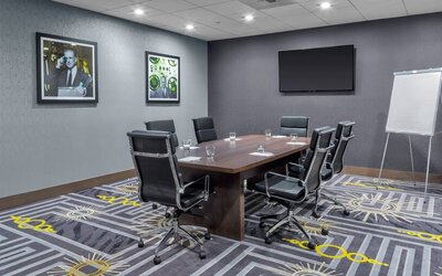Meeting room at Hampton Inn & Suites Los Angeles/ Hollywood.