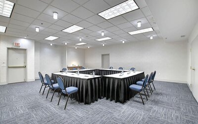 Professional meeting room at Holiday Inn Express & Suites Airport-Calgary.