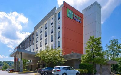 Parking area available at Holiday Inn Express Towson Baltimore N.