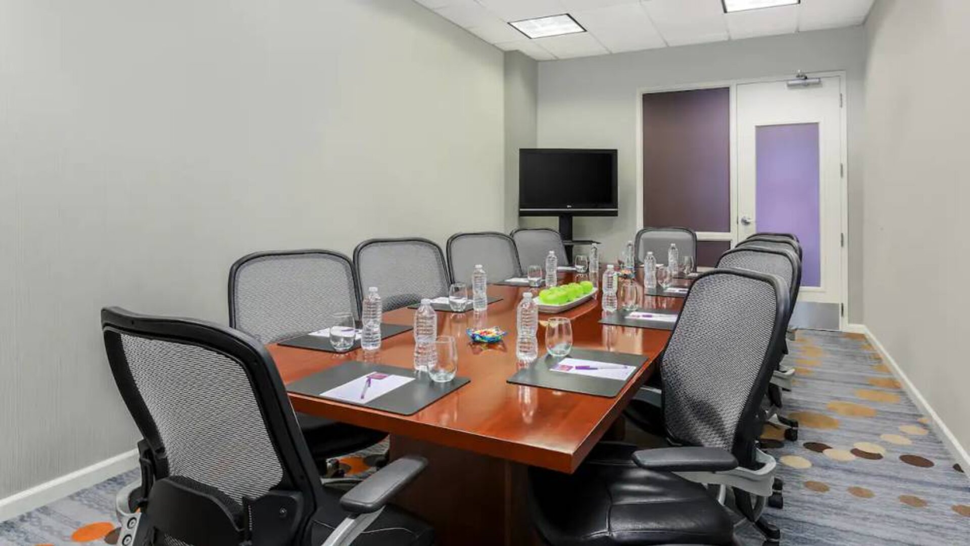 Meeting room at Hyatt Place San Jose Downtown.