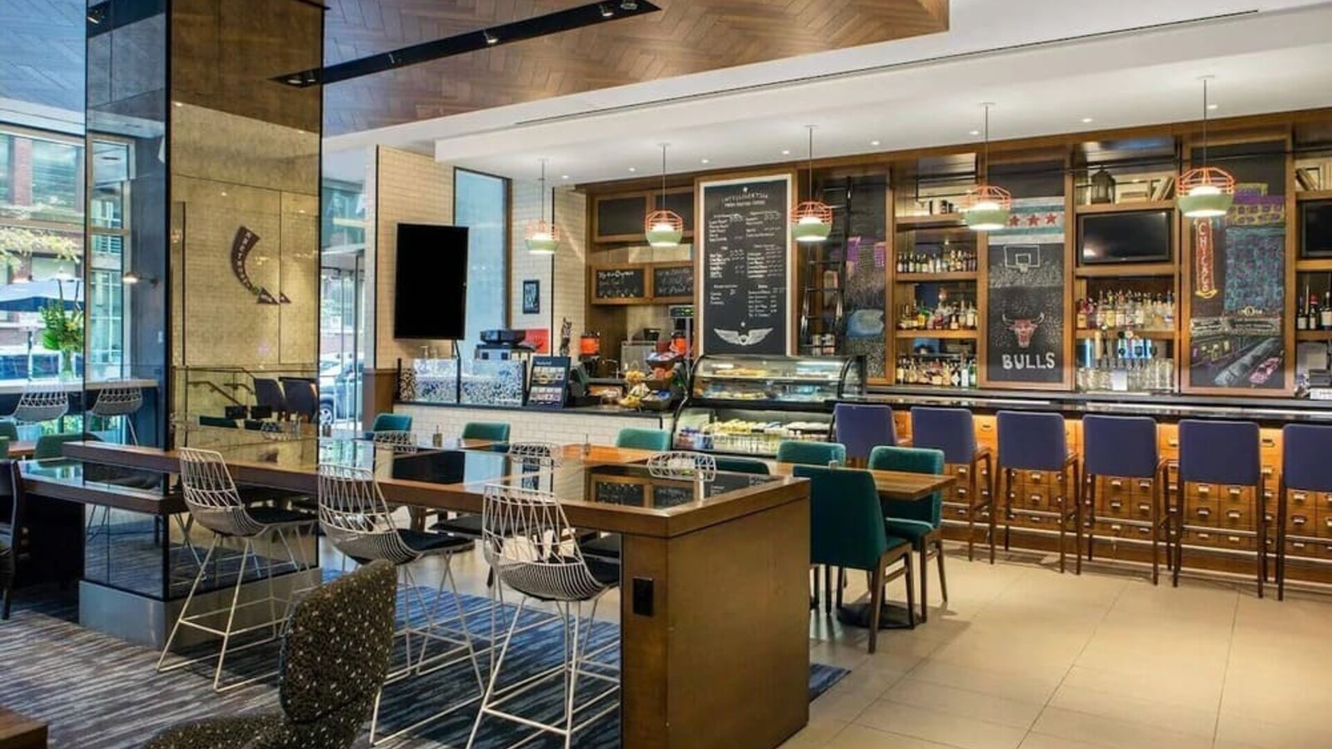 Comfortable lounge and coworking space at The Chicago Hotel Collection - Magnificent Mile.