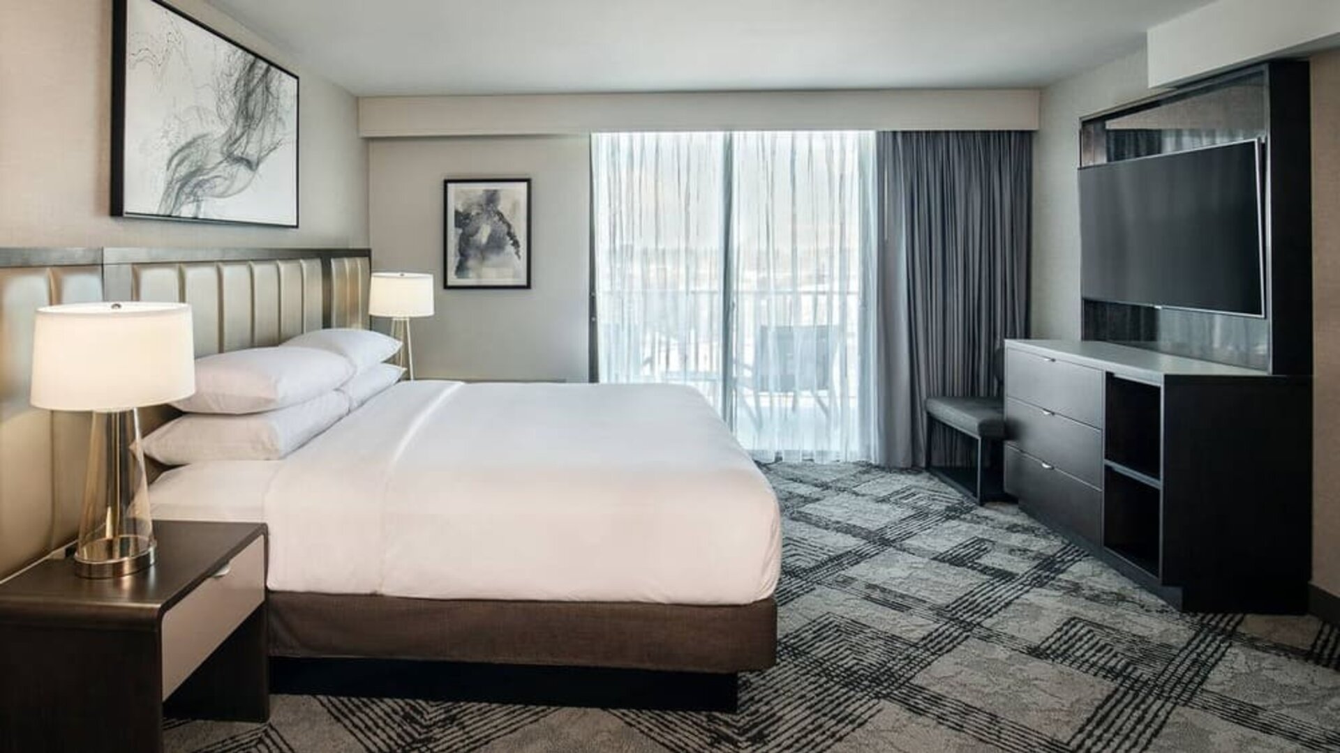 Day use room with natural light at DoubleTree By Hilton Washington DC North/Gaithersburg.