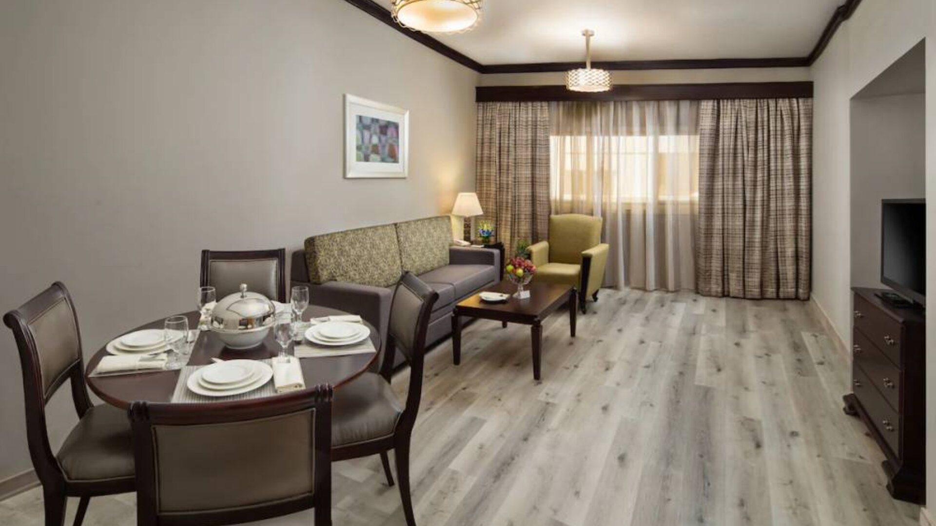 Savoy Crest Hotel Apartments