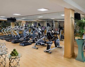 Savoy Crest Hotel Apartments