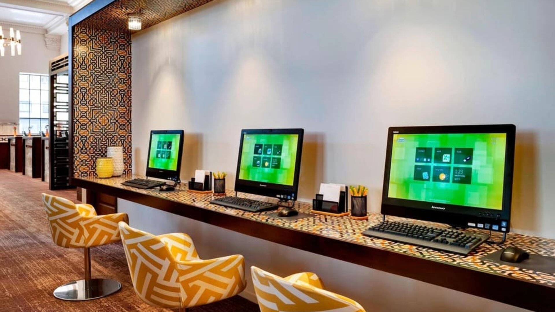 Business center with PC, internet, and printers at Courtyard San Diego Downtown.