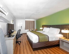 Day use room at American Inn Carlisle.