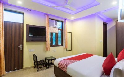 Airport Hotel Redstone