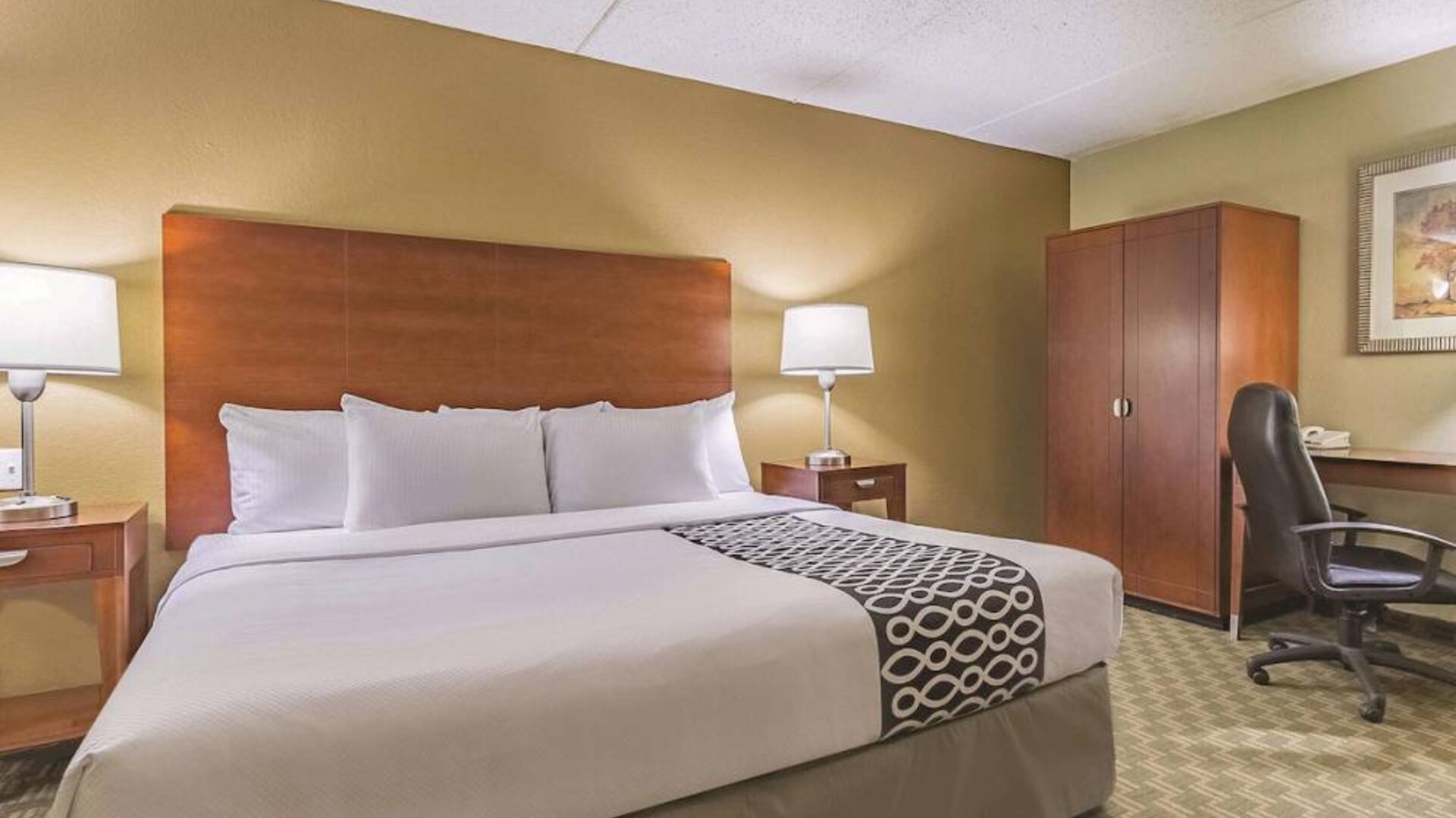 Day use room with work desk at La Quinta Inn & Suites Cleveland Airport West.