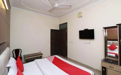Airport Hotel Mayank Residency