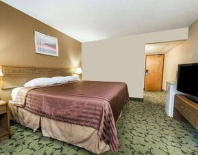 Travelodge By Wyndham Bloomington
